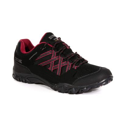 Moteriški vaikščiojimo batai Regatta Edgepoint III - juoda